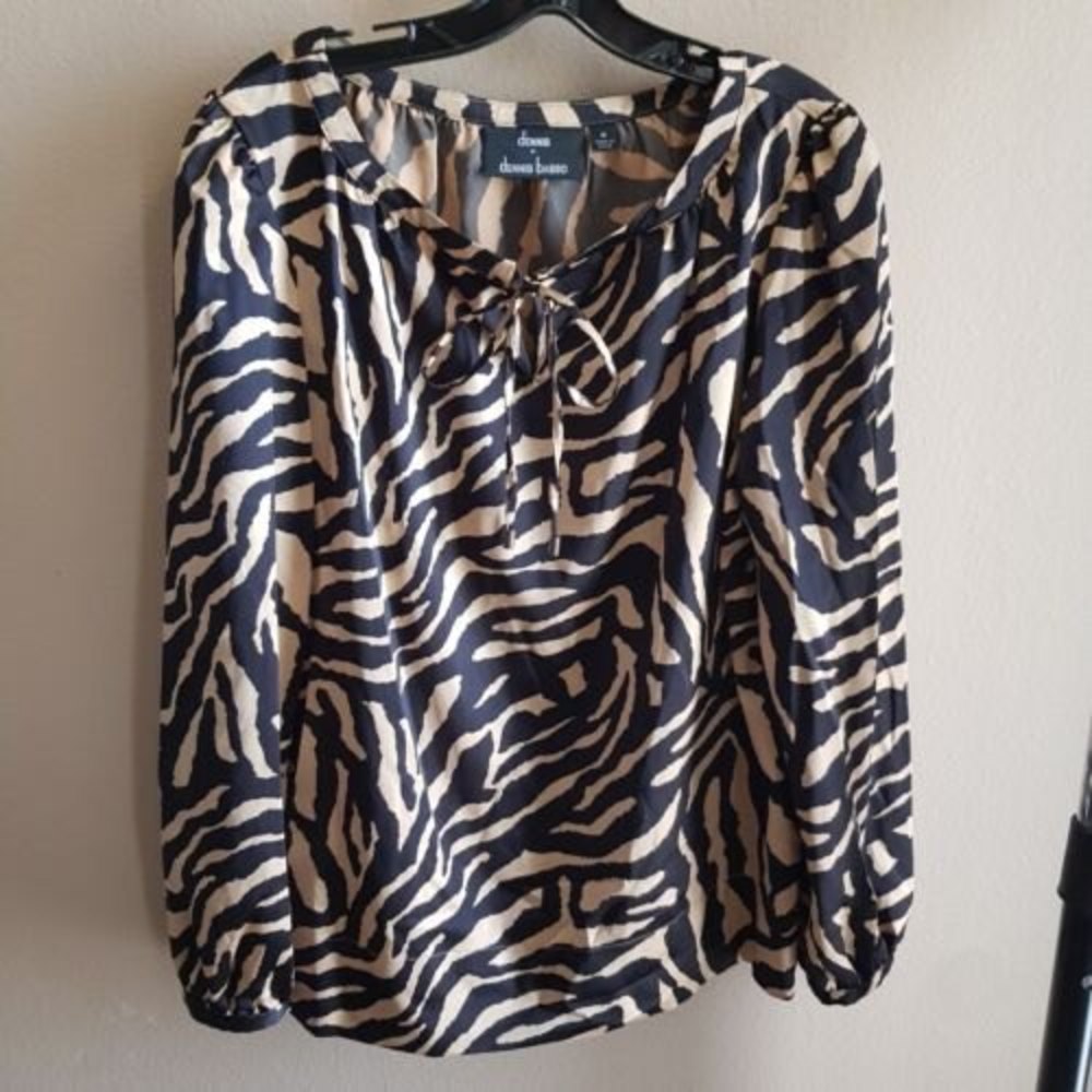🎉HP🎉 Dennis Basso Zebra Animal Print Stretch Blouse Satin Top M Key Hole Tie